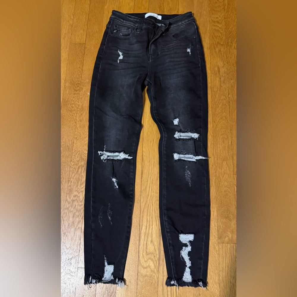 Black Distressed Skinny Jeans with Knee Rips
